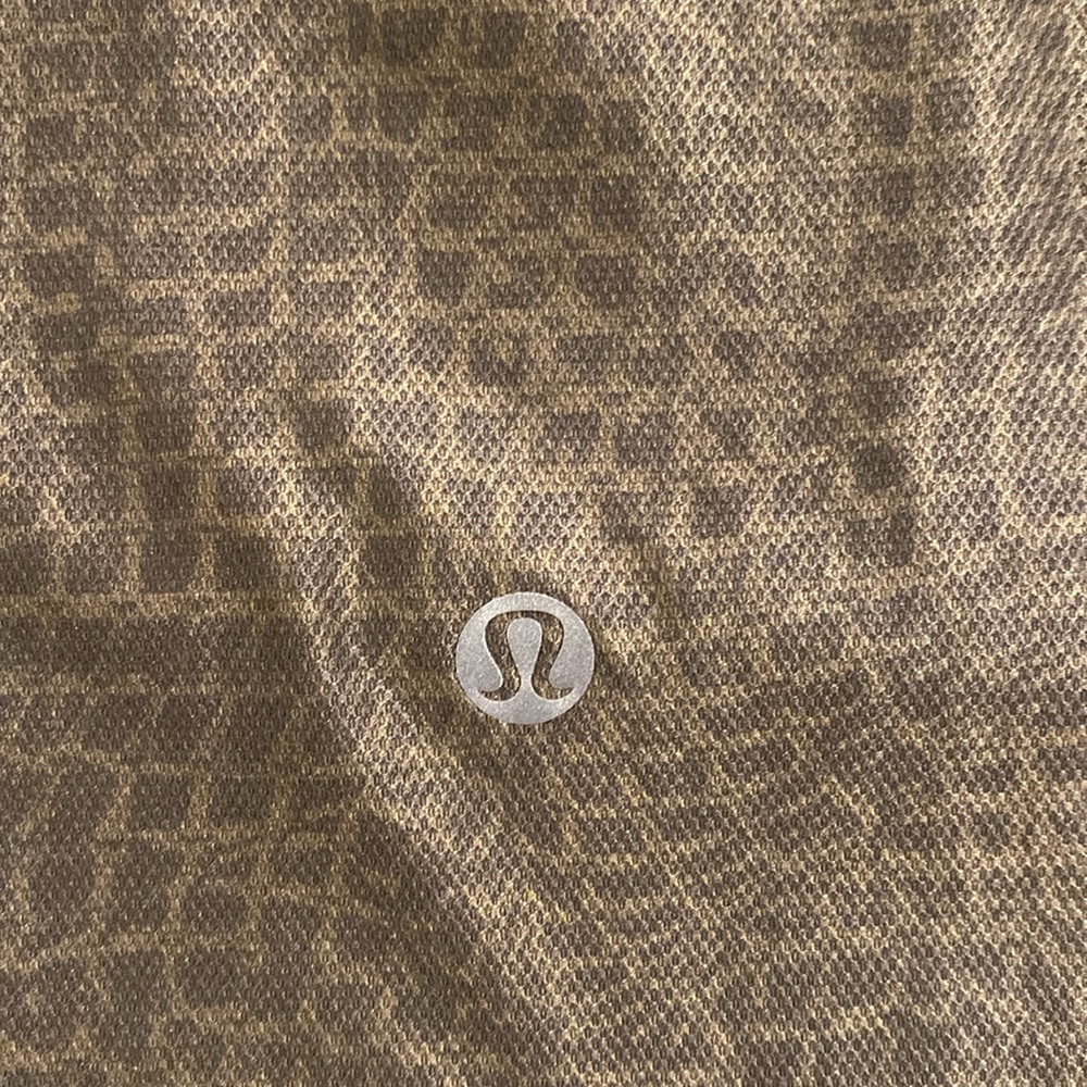 Lululemon men’s workout shirt - Picture 6 of 6